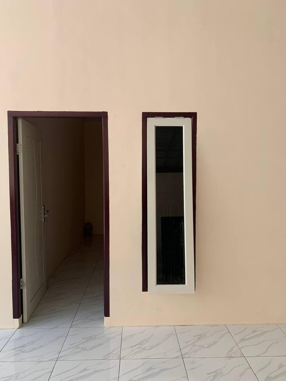 Dikky Guest House Near Bangsal And Sira Pemenang Bagian luar foto